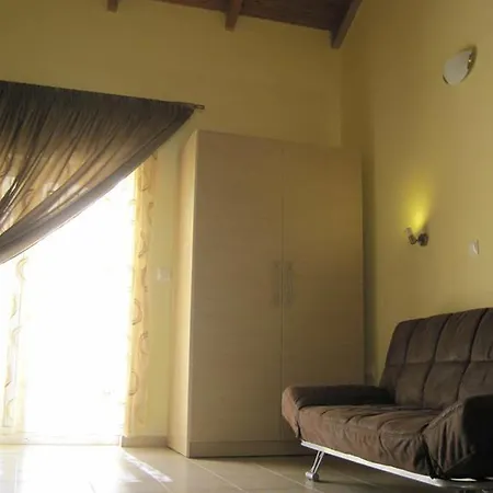 Sunshine Hotel