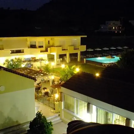 Sunshine Hotel 2*