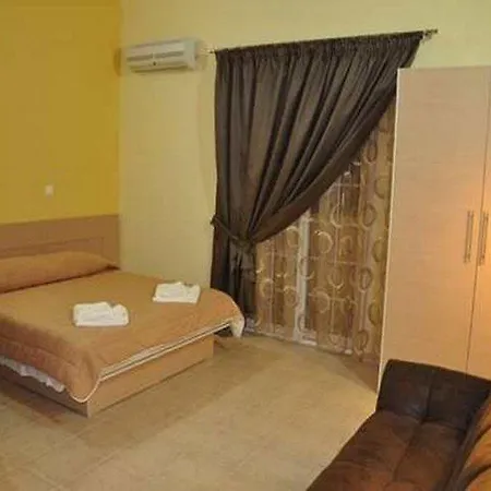 Sunshine Hotel 2*